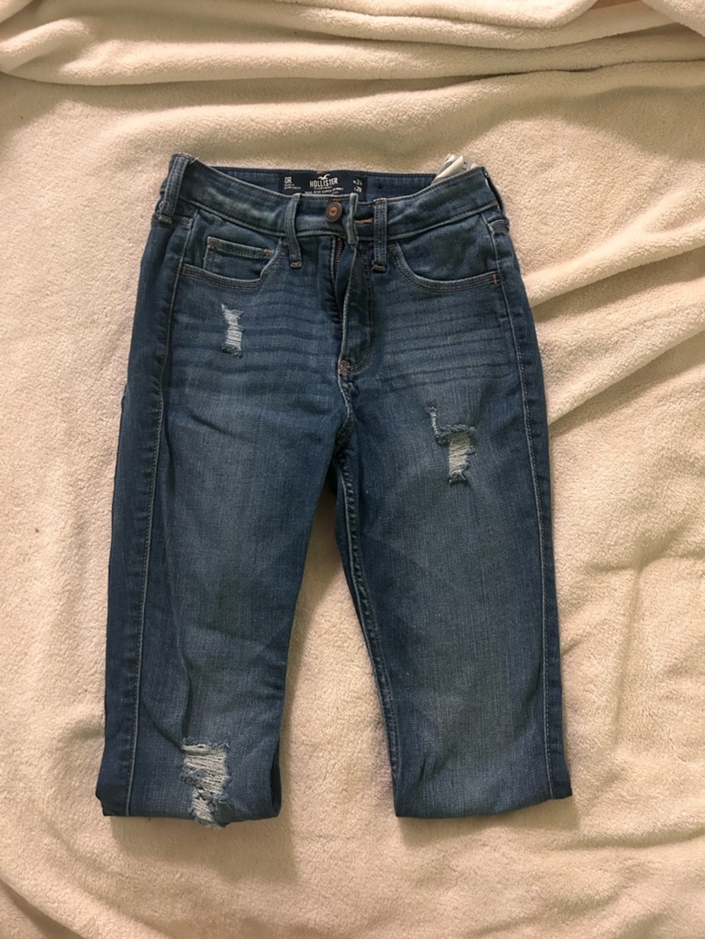 Hollister Women's Mid-Dark Blue Distressed Ankle Jeans